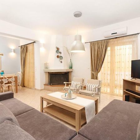 Agia MarinaCharming And Comfy House公寓 外观 照片
