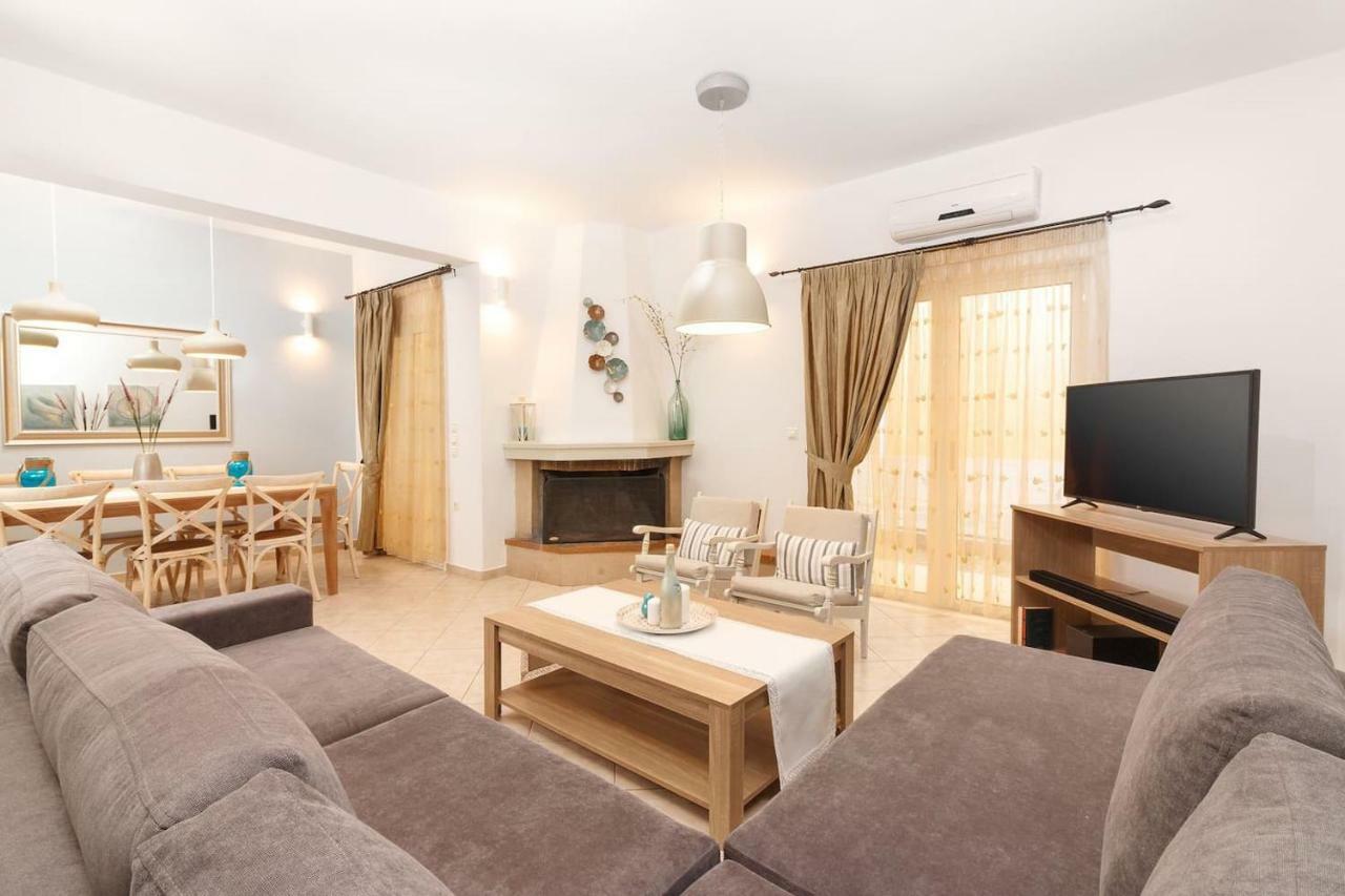 Agia MarinaCharming And Comfy House公寓 外观 照片