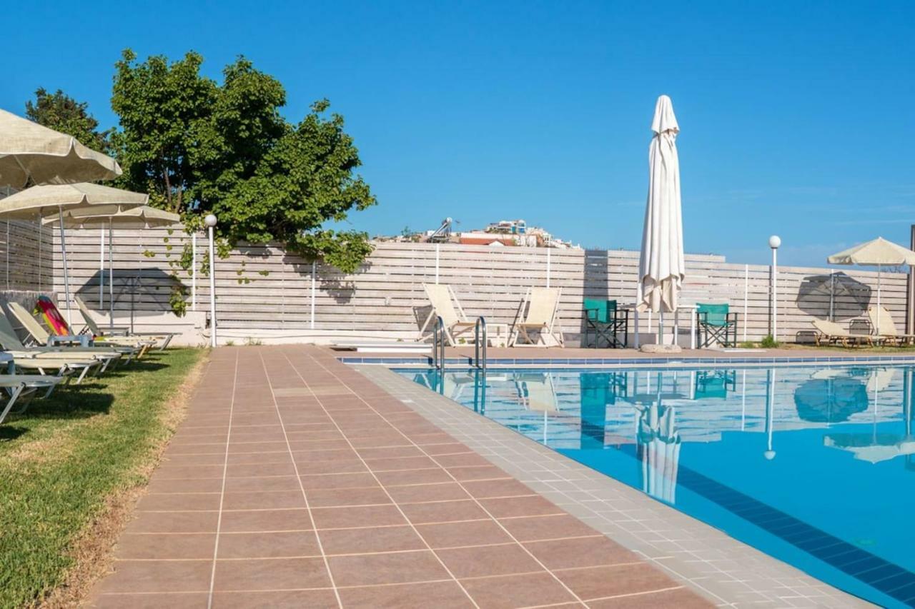 Agia MarinaCharming And Comfy House公寓 外观 照片