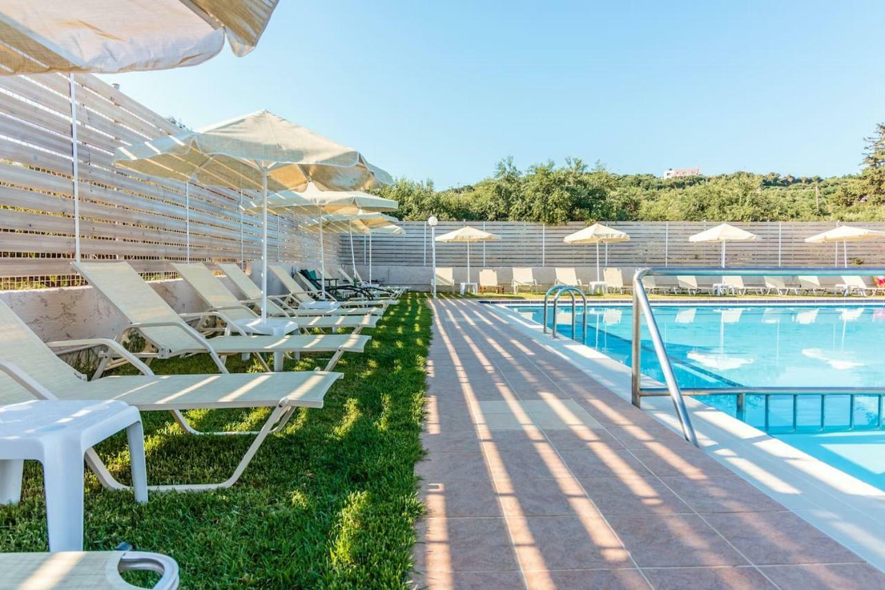 Agia MarinaCharming And Comfy House公寓 外观 照片